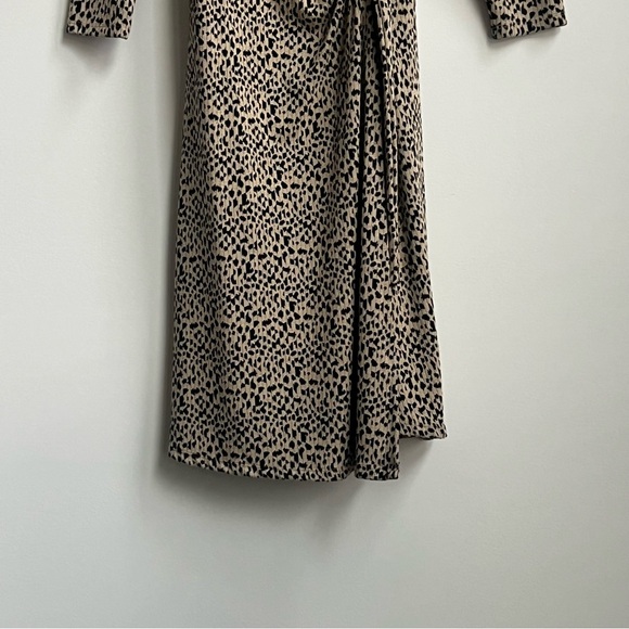 Soft Surroundings Damaria Wrap Dress Leopard Animal Print M 2FY01 midi - Picture 7 of 12